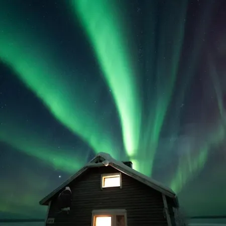 Finnland Tervola Polarlichter Santavillage *