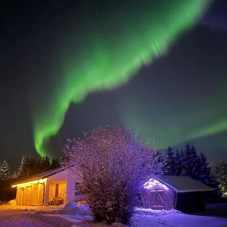 Finnland Tervola Polarlichter Santavillage *